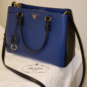 Prada handbag- Limited edition. (Brand new) scratch and water resistance free.
